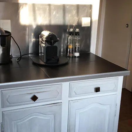Appartement Janas , Haut de villa 90m2