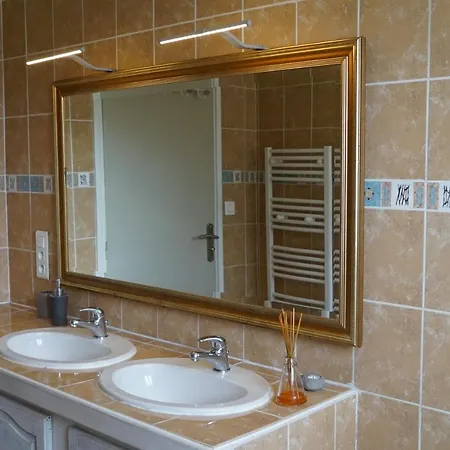 Bed & Breakfast Appartement Janas , Haut de villa 90m2